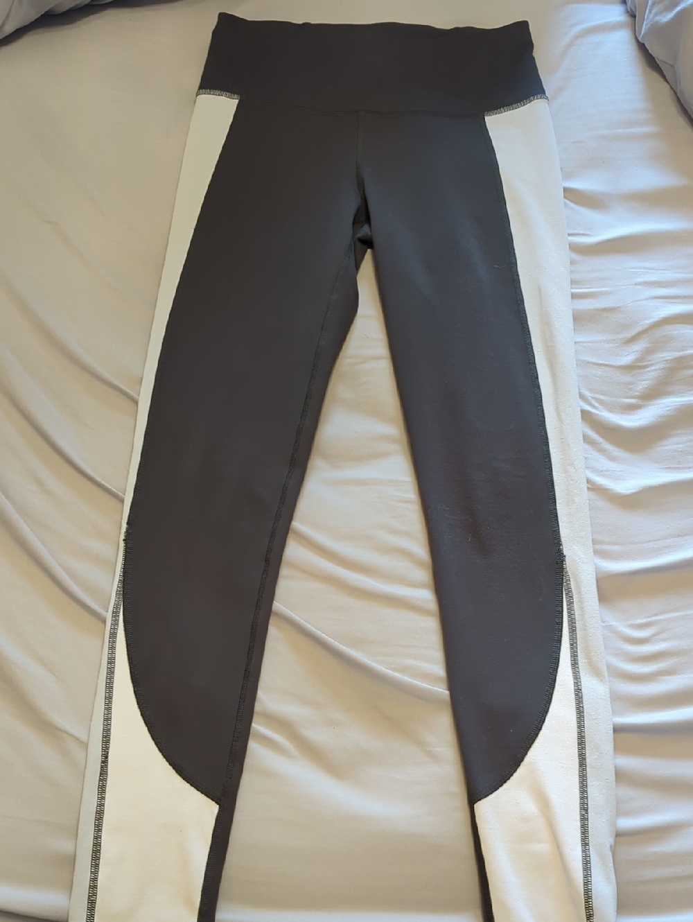 Under Armour Black and White Colorblock Leggings